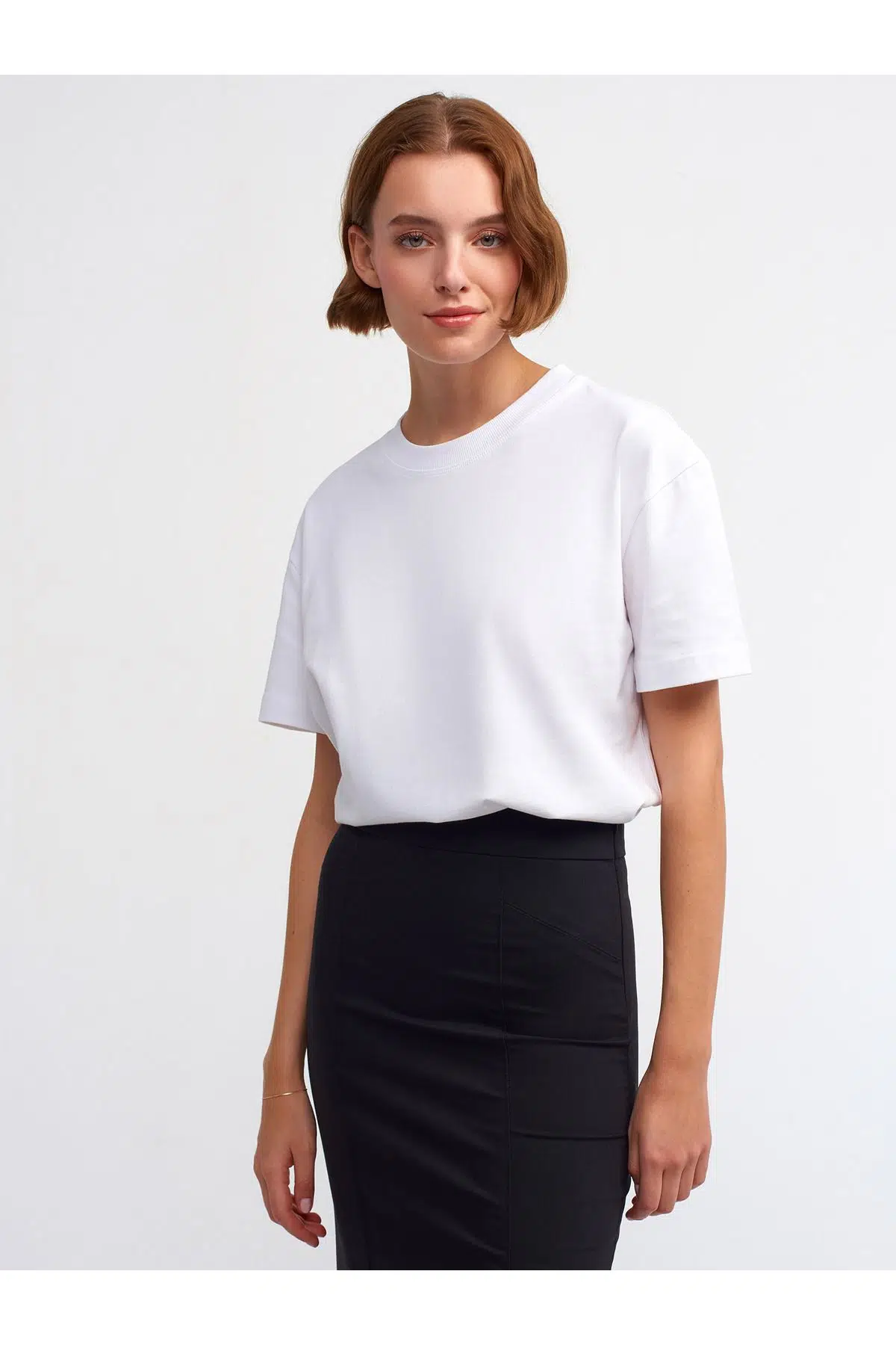 30312 DİL Dekoratif Dikişli Bisiklet Yaka Tshirt 