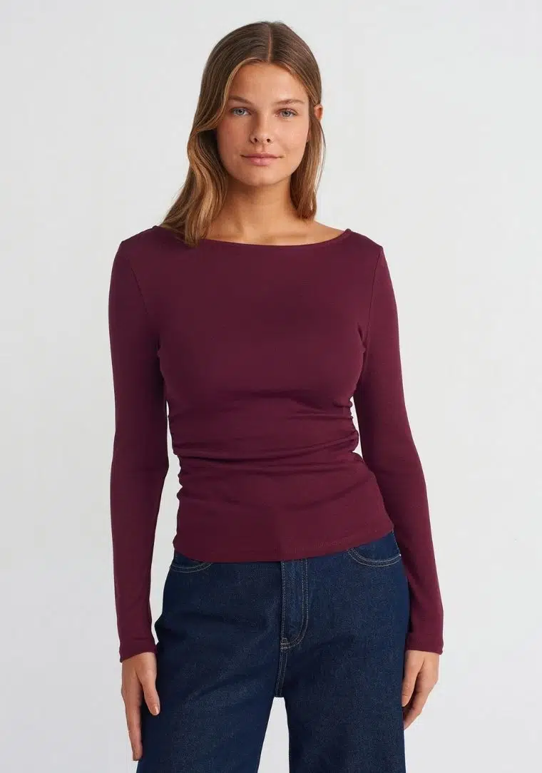 Büzgülü Kayık Yaka Top 