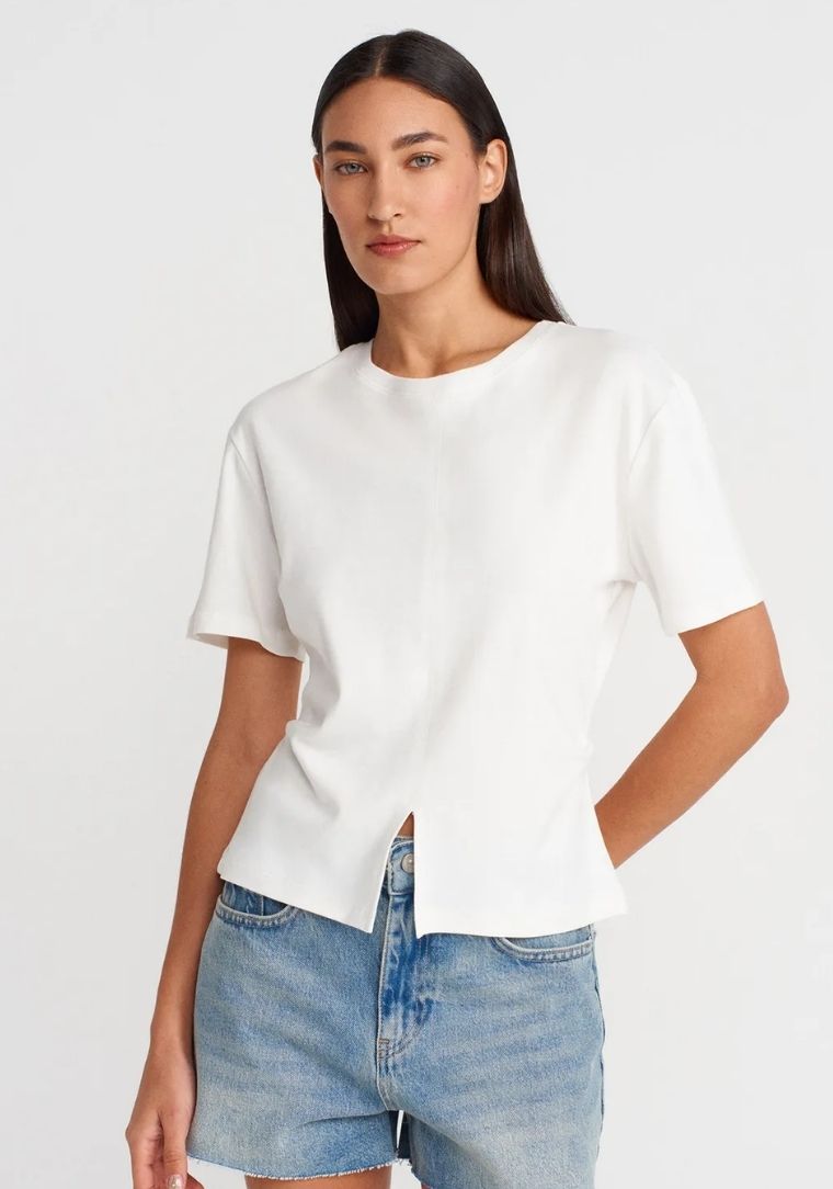 31874 DİL Yırtmaç Detaylı T-shirt 